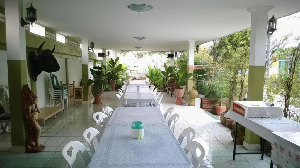 Kacha Resort Bangkok Bagian luar foto
